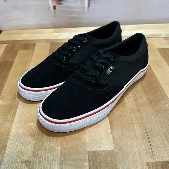 IRON FIST BLACK LOW TOP SNEAKERS NEW NO BOX - Picture 4 of 7
